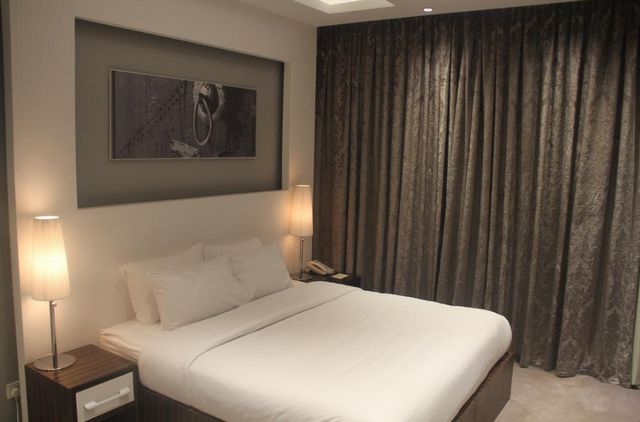 تقرير عن فندق شذى الربيع الرياض