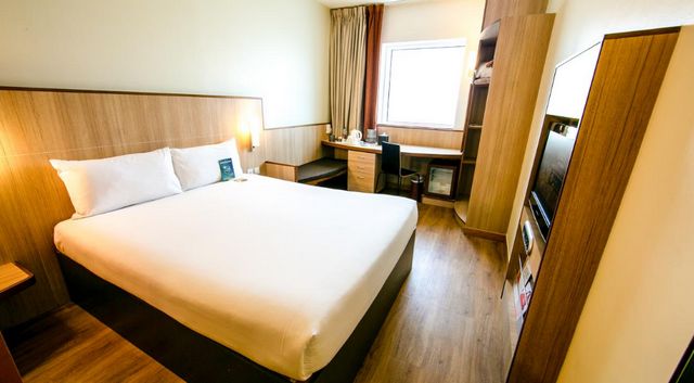 افضل 5 من فنادق 3 نجوم في دبي شارع الشيخ زايد