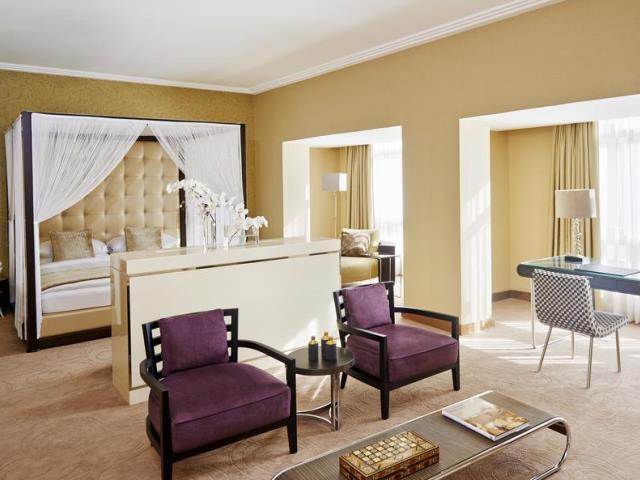 تقرير عن فندق انتركونتيننتال البحر الميت