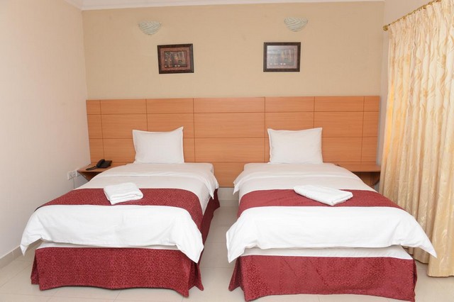 تقرير عن فندق النجوم مسقط