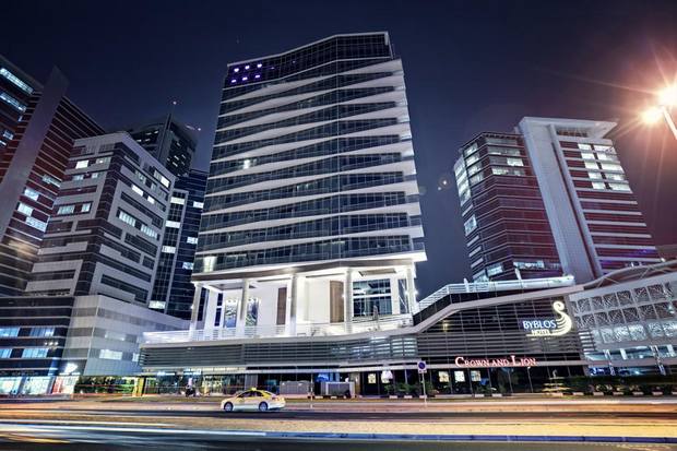 فندق بيبلوس دبي الامارات