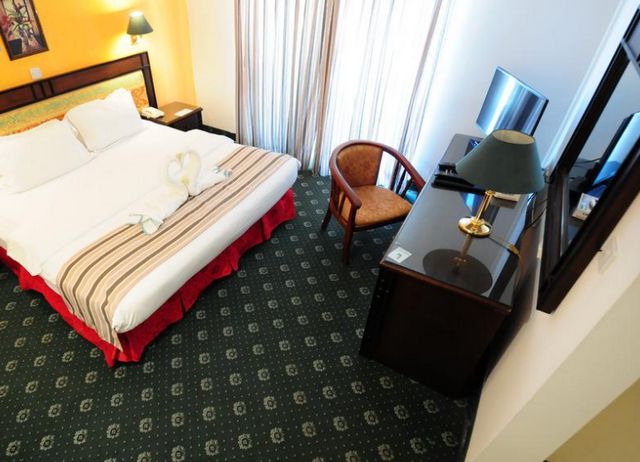 تقرير عن فندق ايدوم البتراء