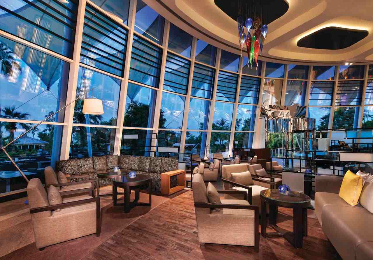 مطعم فندق جميرا بيتش دبي تُقدّم المأكولات العالمية الشهية