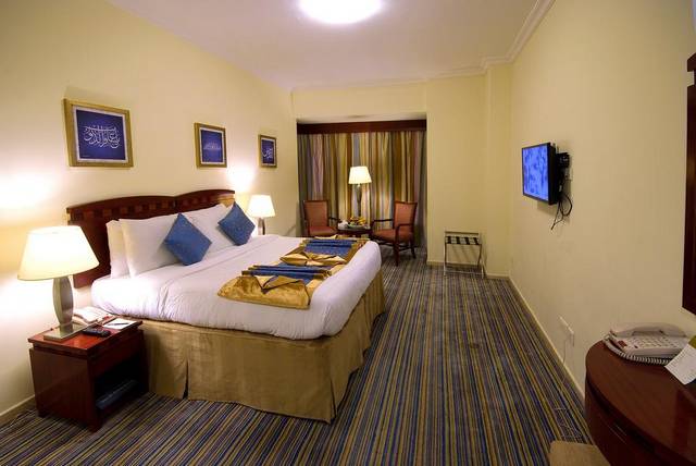 تقرير عن فندق الايمان القبلة