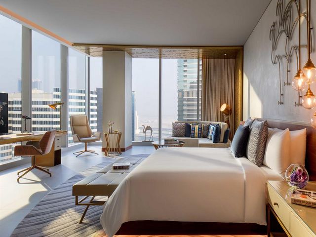 بفضل موقع فندق رينيسانس دبي ، توفر غرفه إطلالة خلابة على المدينة