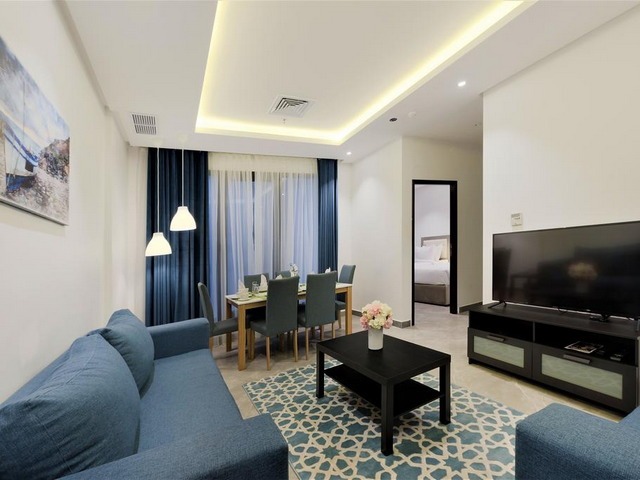 مكان مميز للجلوس في فندق بالمنطقة الحرة بمدينة الكويت