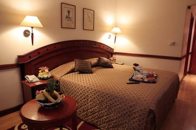 إذا كان بحثك عن فندق مع مسبح خاص في دبي فلا بُد أنك تبحث عن افضل فنادق دبي من حيث المرافق.