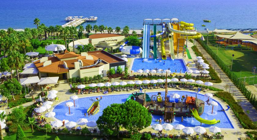 المنتجعات في انطاليا