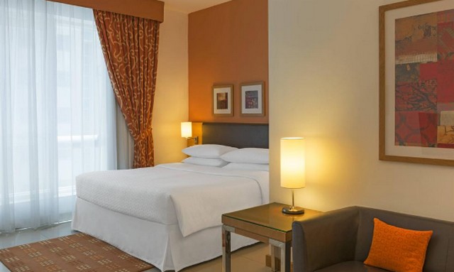 فور بوينتس باي شيراتون داون تاون في دبي