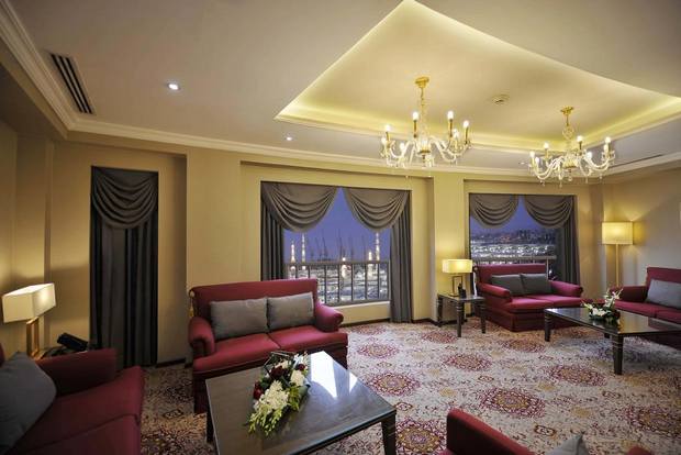 اسعار فنادق المدينه المنوره المطله على الحرم جيدة في كثير من الأحوال