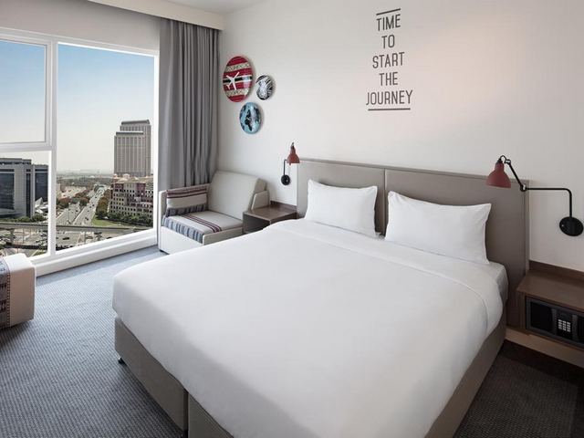 تقرير عن فندق روف المدينة الطبية دبي