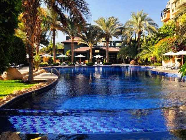 المنتجعات في العقبة