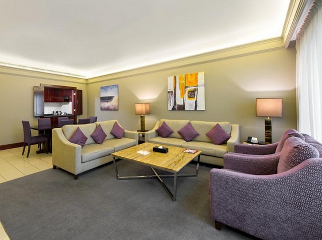 فندق مكان تيكوم دبي