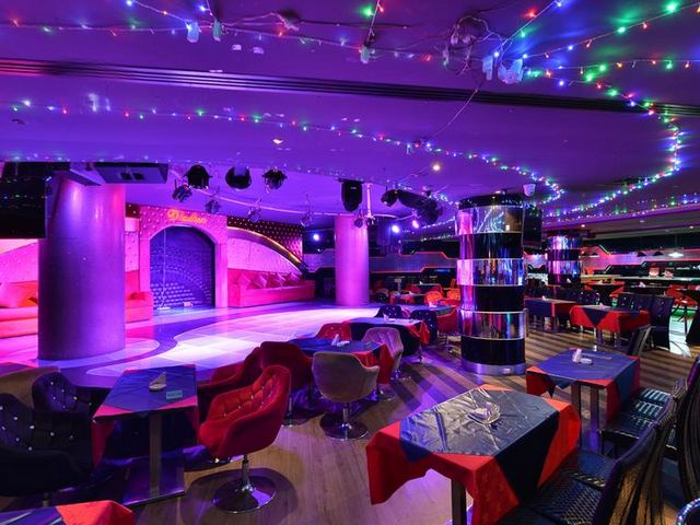 تقرير عن فندق استوريا دبي