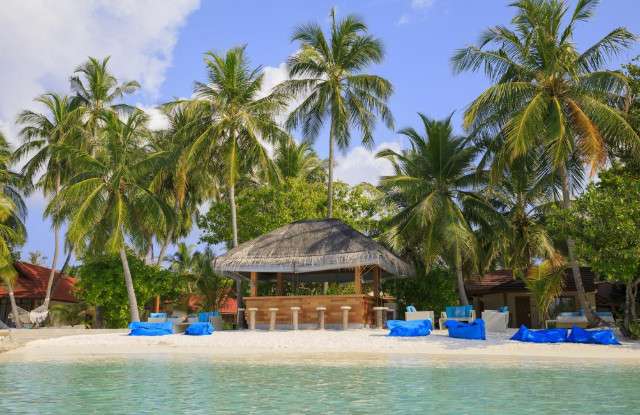 تقرير عن فندق كورومبا المالديف