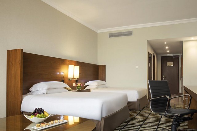 فندق جميرا روتانا دبي يمنحكم المرح والإقامة الهانئة فهو من أحلى فنادق جميرا في دبي
