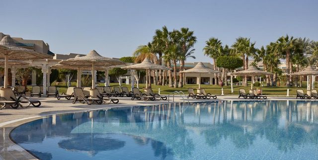 منتجعات شرم الشيخ بمسبح خاص