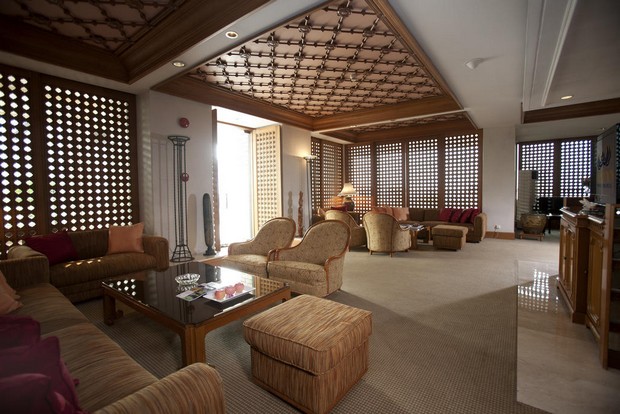 تقرير عن فندق السلطان جاكرتا