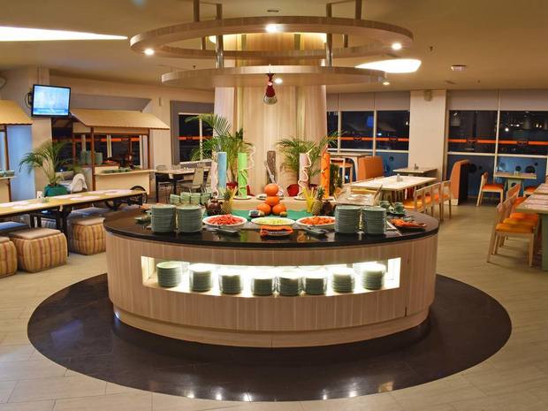 تقرير عن فندق هاريس باندونق