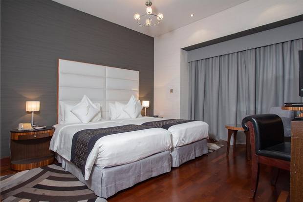 شقق فندقية قرب دبي مول تتميز بالإطلالة الساحرة والتصميم الفاخر.