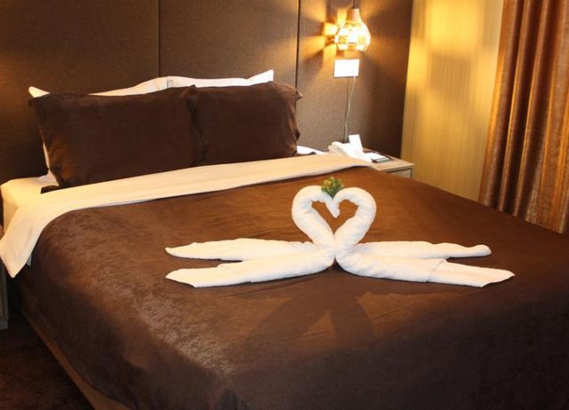 تقرير عن فندق استوريا باكو