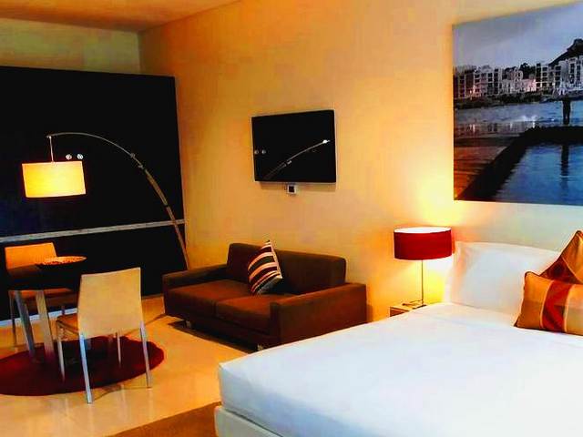 تجربة السكن في فنادق دبي قريبة من المترو مميزة لما توفره هذه الفنادق من مساحات ومرافق متنوعة