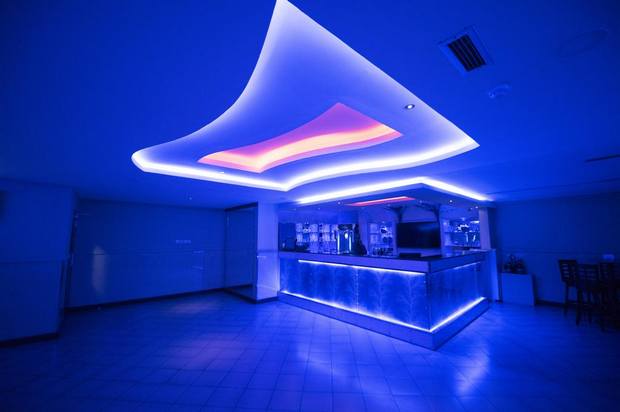 فندق البهجة بالسيب