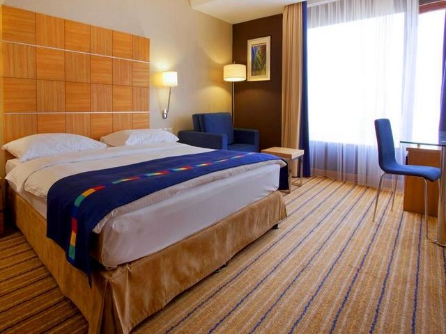 ديكورات رائعة ومريحة توفرها فنادق في الغبرة مسقط عمان