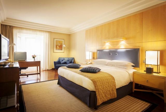 تقرير عن فندق الانتركونتيننتال الرياض