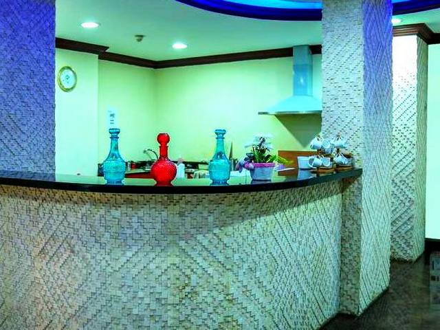 تقرير عن فندق المرقبات بلازا