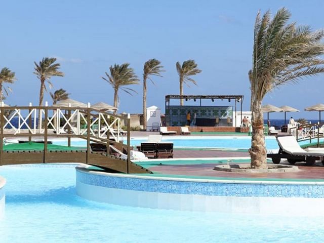 تقرير عن فندق ثرى كورنرز مرسى علم