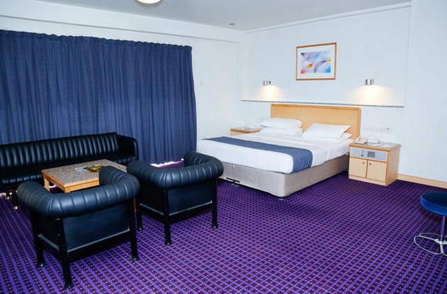 تقرير عن فندق امباسادور دبي