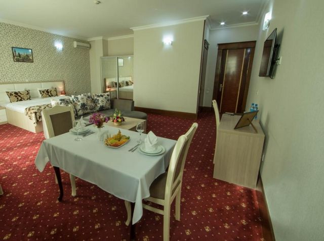 تقرير عن فندق باكو ان