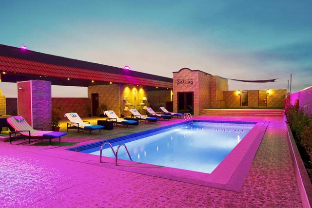 فندق هوليداي ان داون تاون