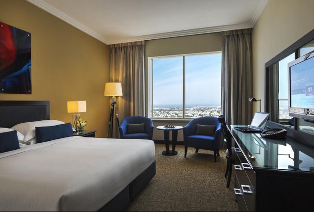 إليكم ترشيحاتنا لمجموعة من افضل الفنادق في دبي للعرسان الجُدد