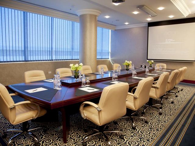 فندق جراند اكسلسيور البرشاء