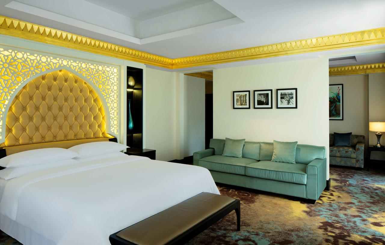 منتجع شيراتون الشارقة