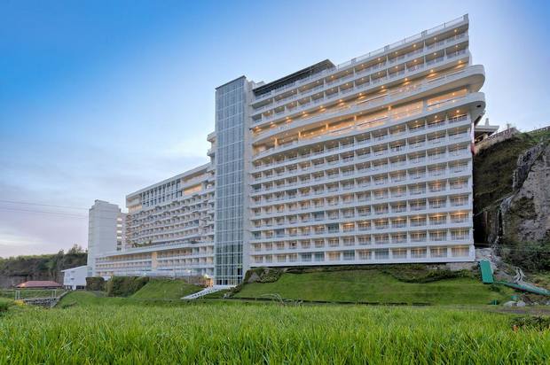 تقرير عن فندق ساهيد بونشاك