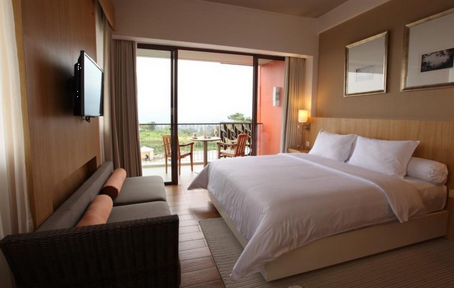 تقرير عن فندق بيسونا الام بونشاك