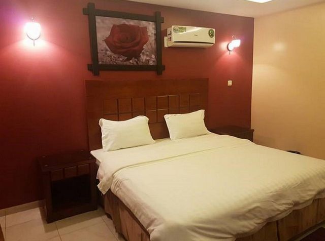 تقرير عن فندق اجنحة النرجس ابها