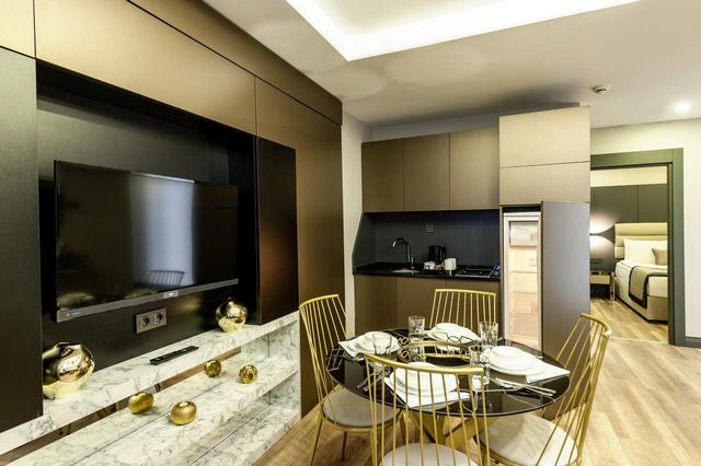 اجنحة بالاس شيشلي