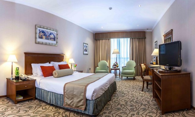 تقرير عن فندق ذي كنتري كلوب دبي