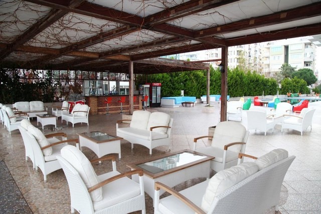 تقرير عن فندق كريستال انطاليا