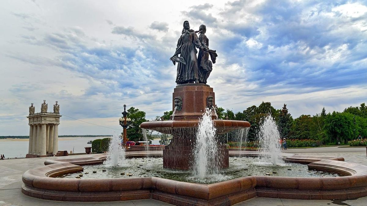 نافورة الصداقة بين الشعوب