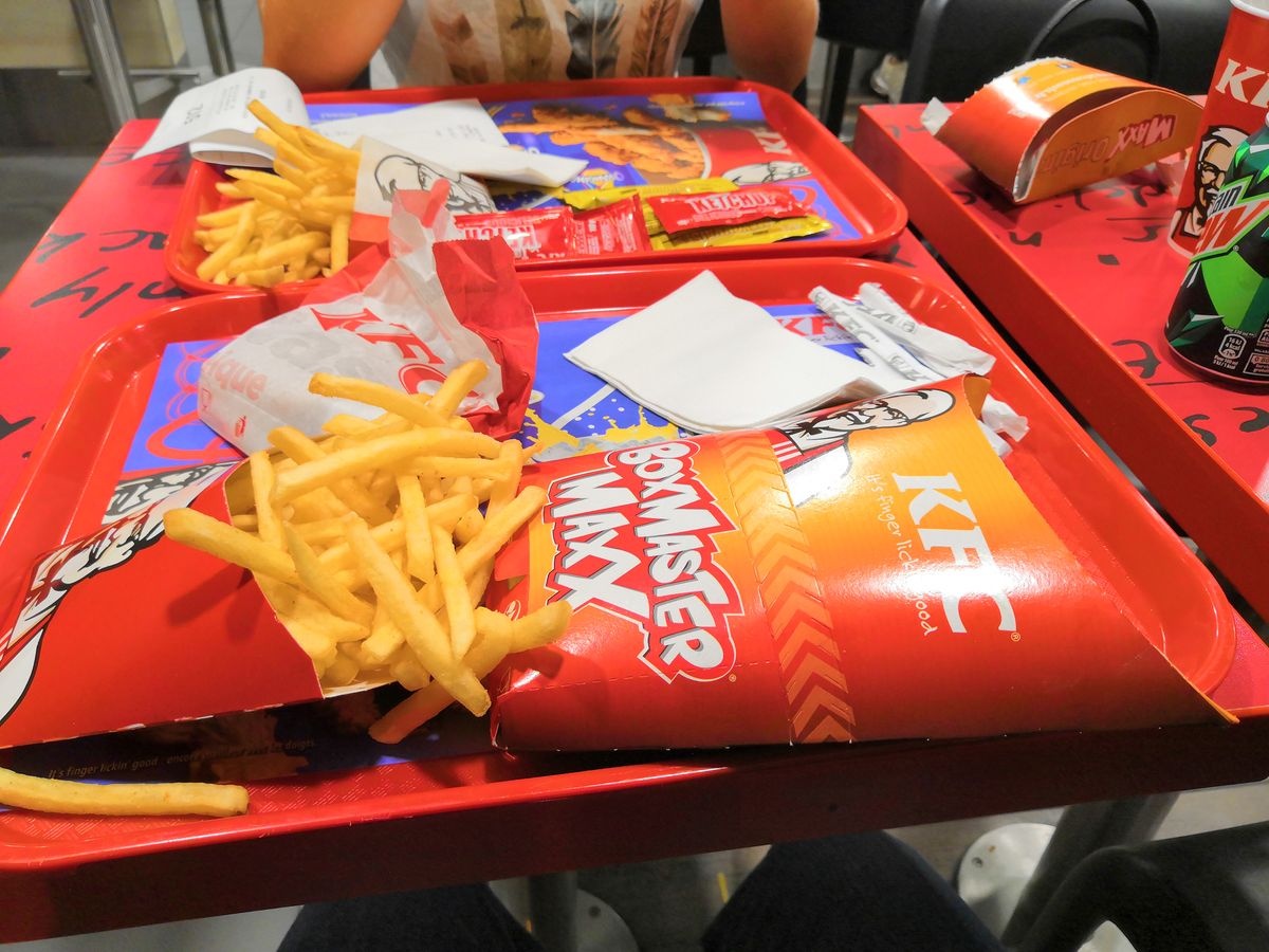 كنتاكي شارع الزيتون