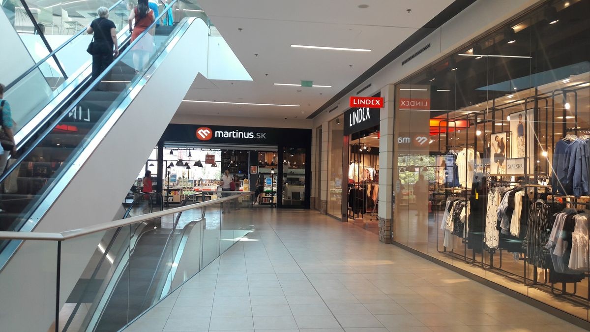 مركز تسوق فورم