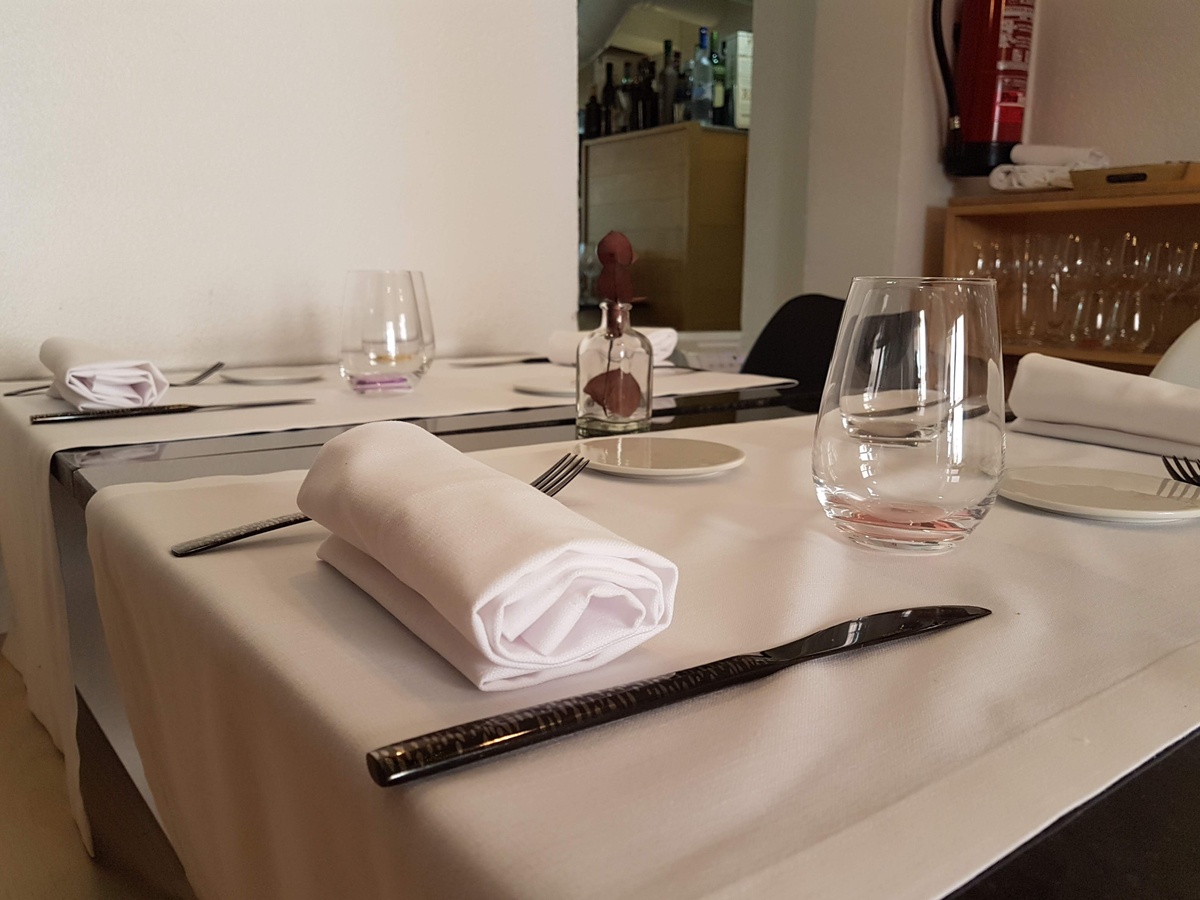 A picture of Diferent Restaurant