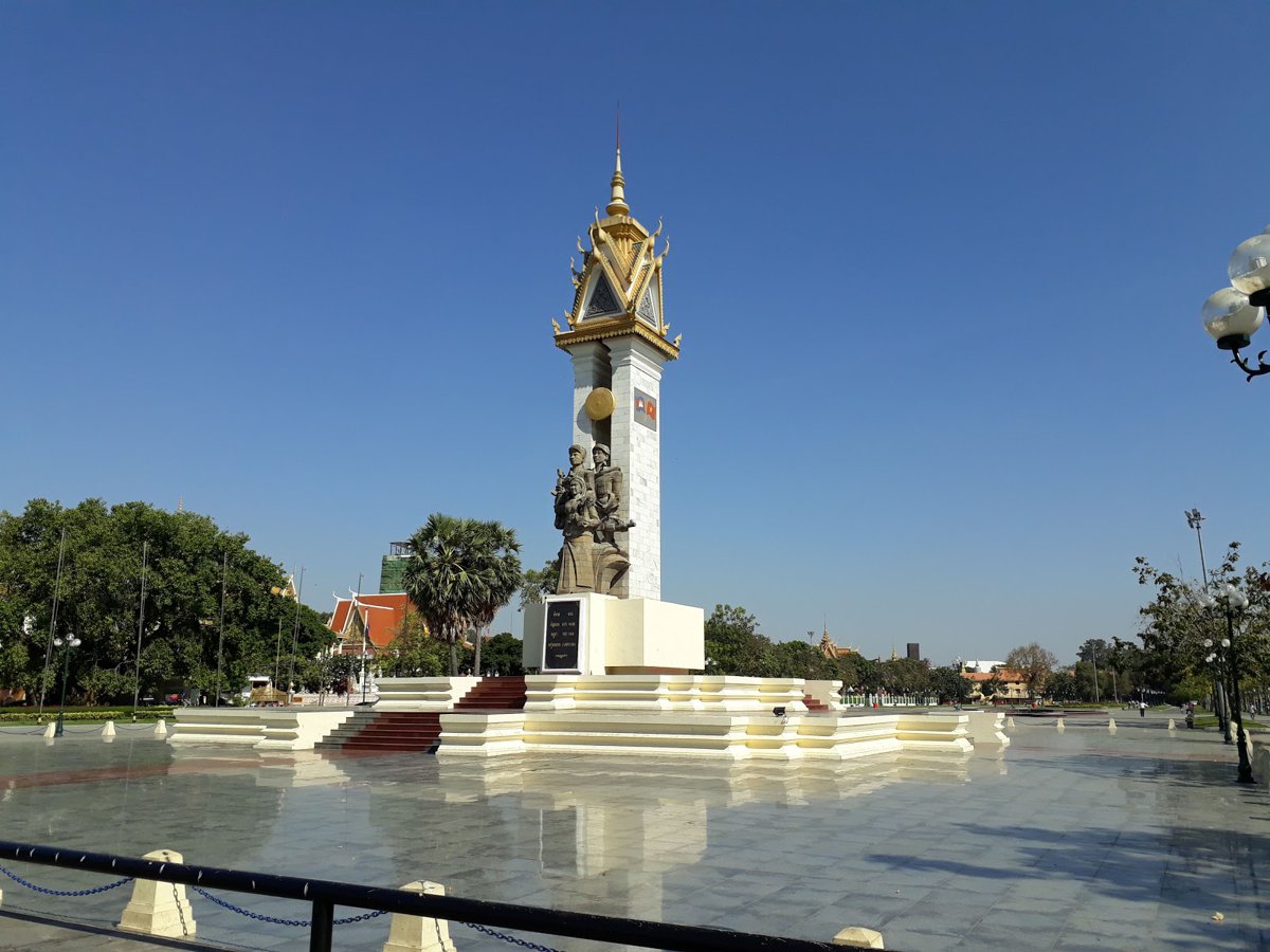 نصب الصداقة بين كمبوديا وفيتنام