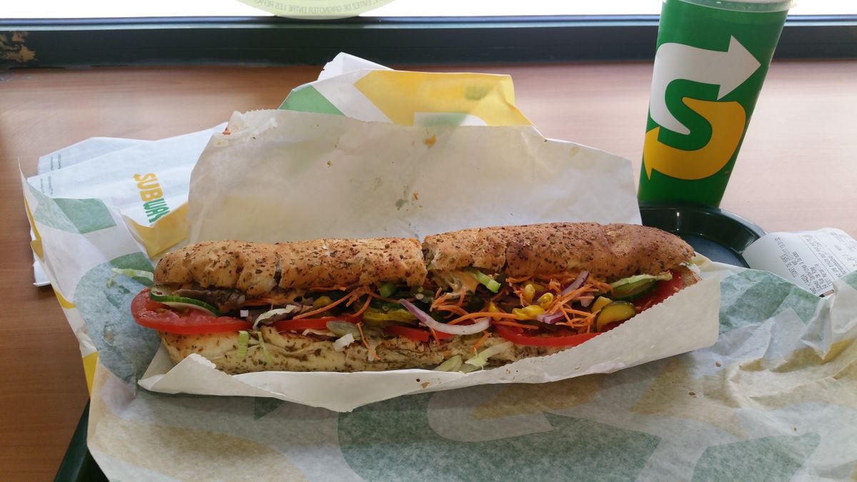 صب واي شارع روما