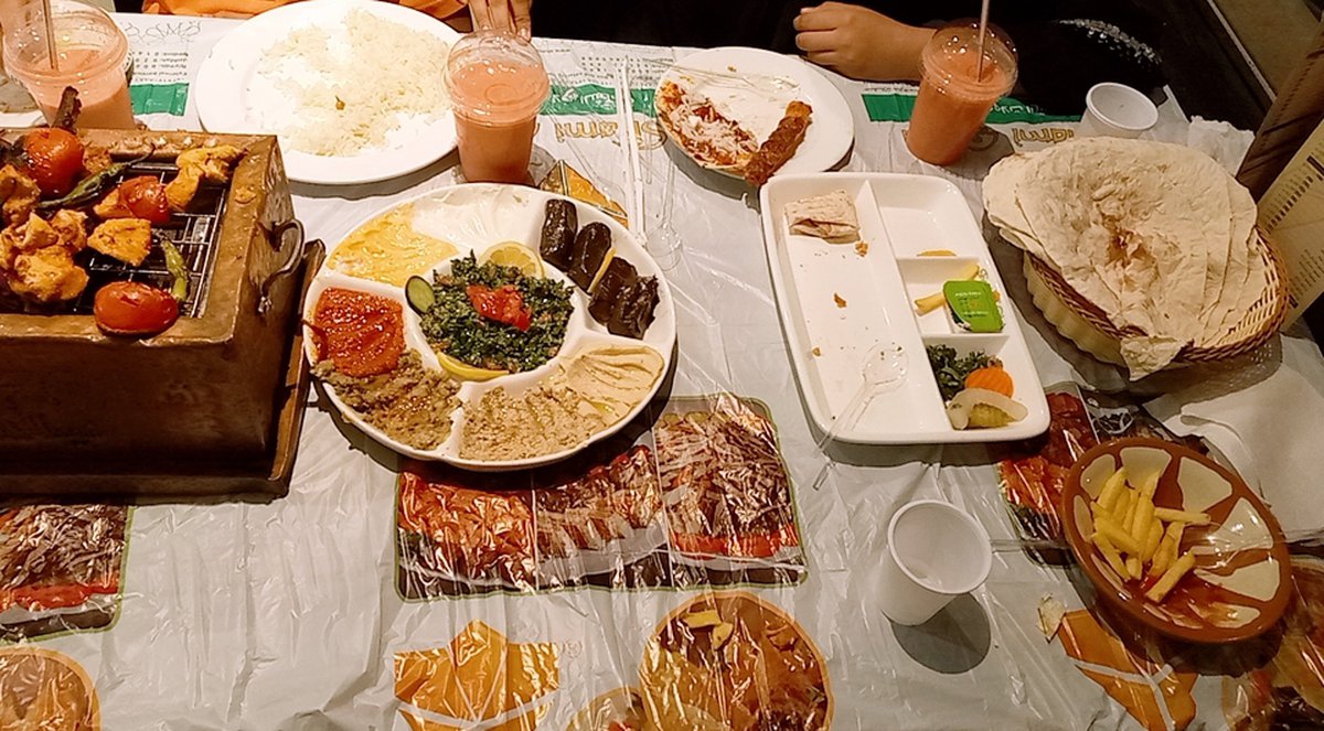 مطعم شامي طريق الأندلس